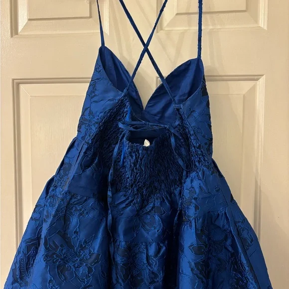 Selfie Leslie Maybelle Jacquard A-Line Mini Dress
Royal - Picture 8 of 8